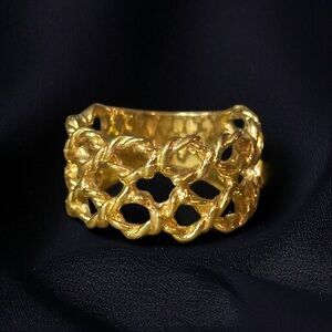 Vintage Vargas 18KHGE twisted rope ring
